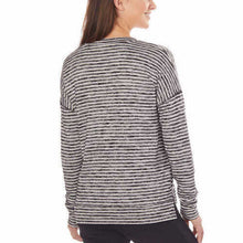 Load image into Gallery viewer, Kirkland Signature Women&#39;s Long Sleeve V-Neck Relaxed Top
