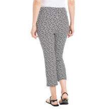 Load image into Gallery viewer, Hilary Radley Women&#39;s Pull-on Capri Comfort Fit Stretch Pants
